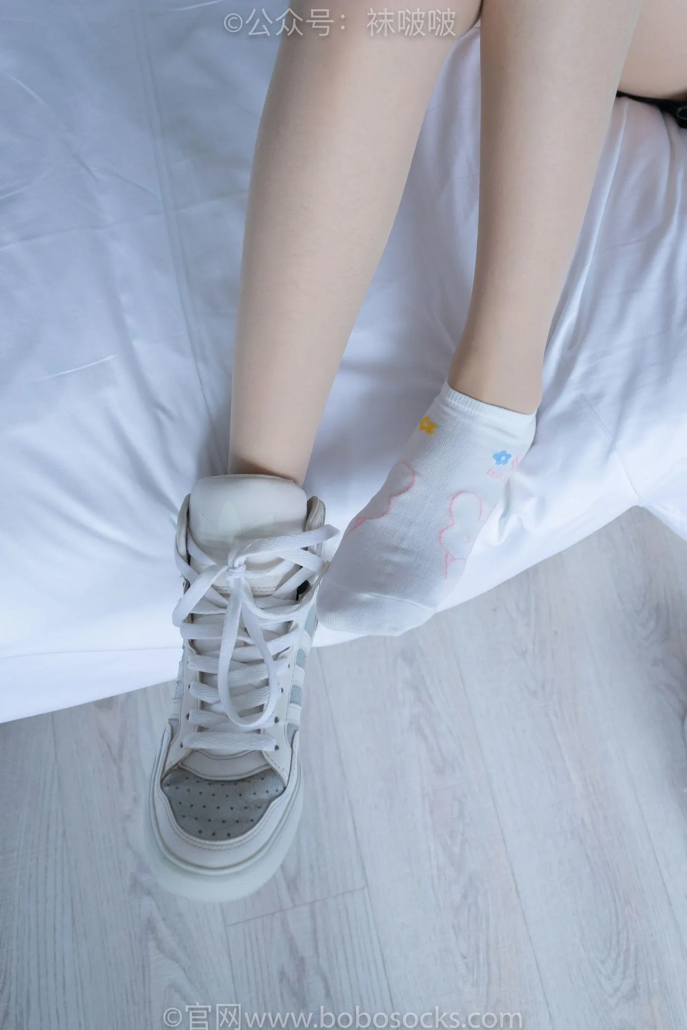 [BoBoSocks袜啵啵]NO.015 稚予-阿迪板鞋、白色短棉袜、肉丝 [135P]插图6
